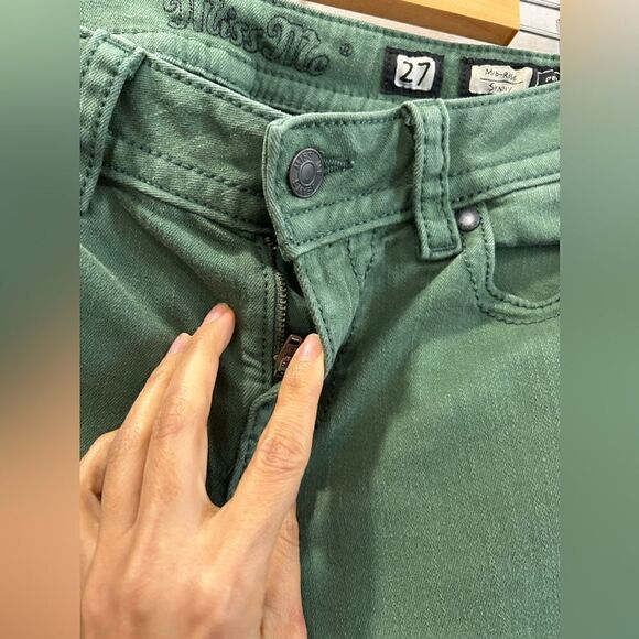 Miss Me Mid Rise Skinny Jeans - Picture 5 of 12